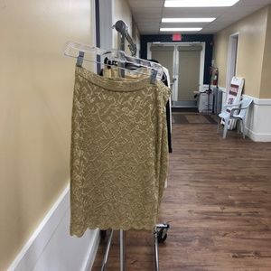St. John Evening gold embossed skirt. Size 8